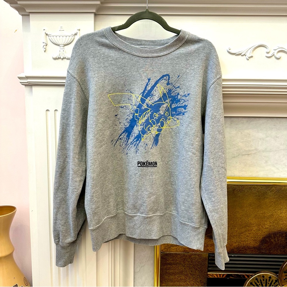 UNIQLO Limited Edition Pokemon Series Pikachu Sweatshirt Crewneck Grey Medium
